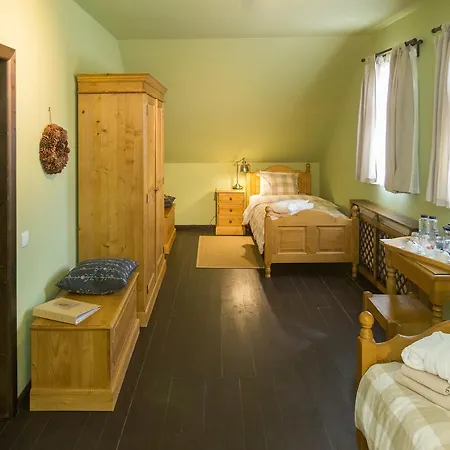 بيت ضيافة Ratiu House