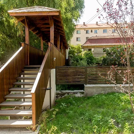 بيت ضيافة Ratiu House توردا